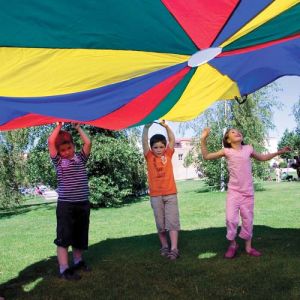 Padalo za igro otrok barvno MEDIUM premera 500-600 cm